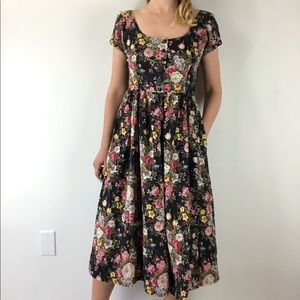 VINTAGE Handmade Floral Garden Cottagecore Dress